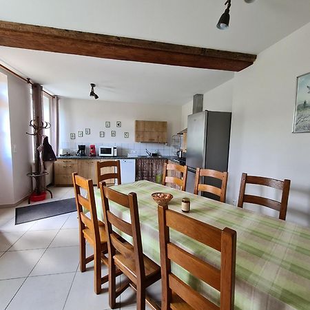 Gite Familial En Ferme Avec Jardin, Proche Foret Et Canal D'Orleans - Label Tourisme Et Handicap - Fr-1-590-7 Chailly-en-Gatinais Dış mekan fotoğraf